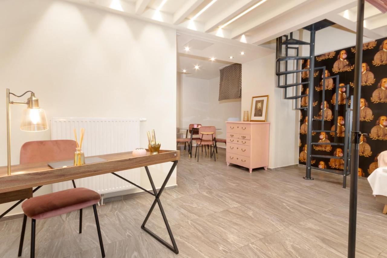 Zentral - Netflix - 2 Stoecke - Arbeitsplatz Appartement Wenen Buitenkant foto