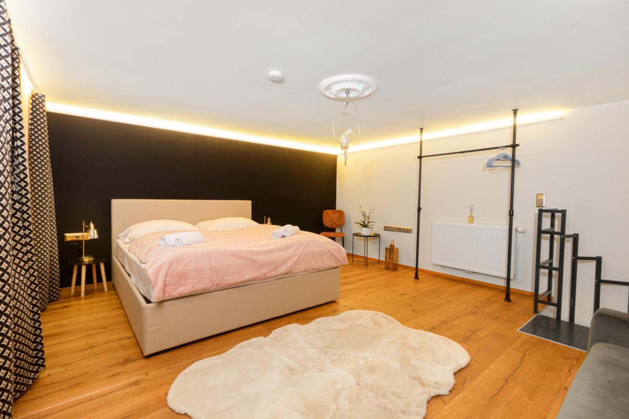 Zentral - Netflix - 2 Stoecke - Arbeitsplatz Appartement Wenen Buitenkant foto